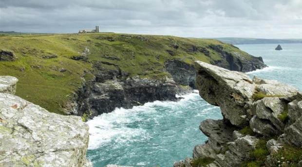 Pentire Point to Widemouth Picture 1