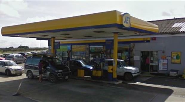 Padstow Petrol Station - Jet Picture 1