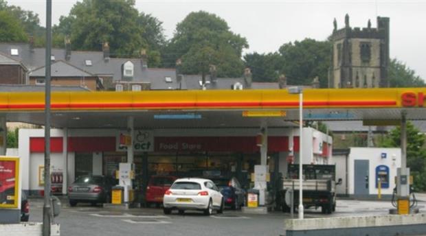 Truro - Shell Service Station Picture 1