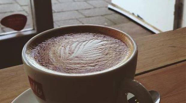 The Picture and Coffee House Picture 1
