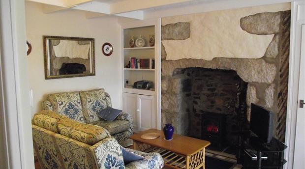 Inbetween Cottage Picture 1