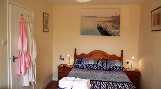 Inbetween Cottage Picture 4