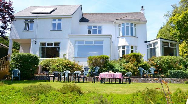Edens Horizon Holiday Home Picture 1