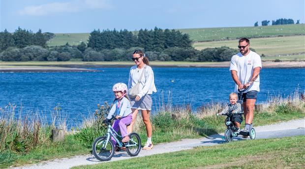 Siblyback Lake  Picture 3