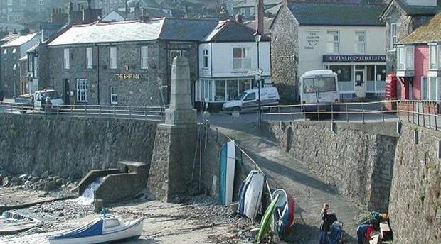 Mousehole Picture 2